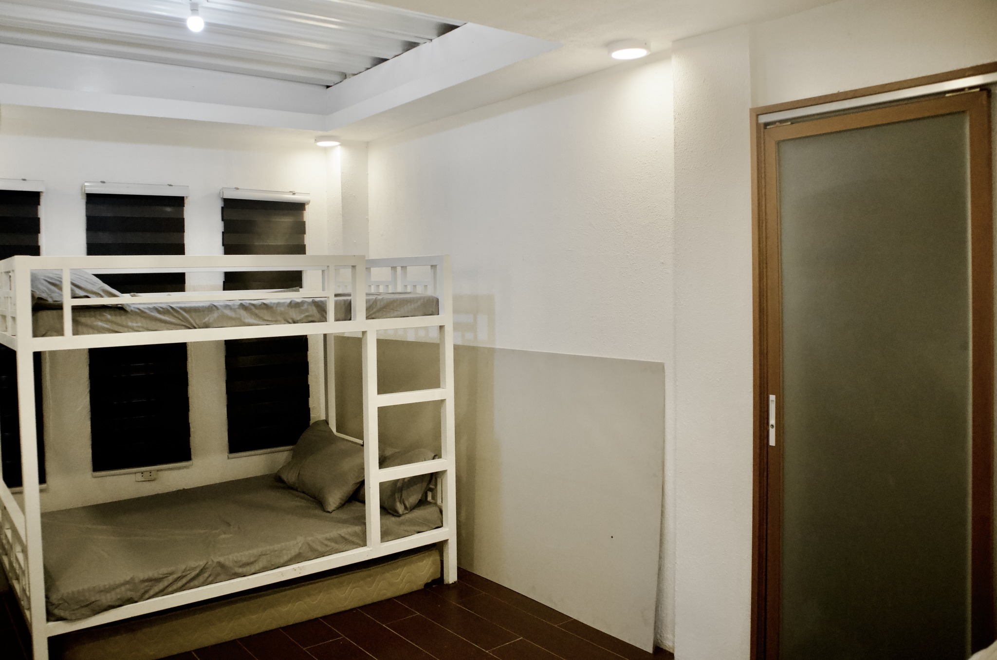 Family bunk room with two double-deck beds